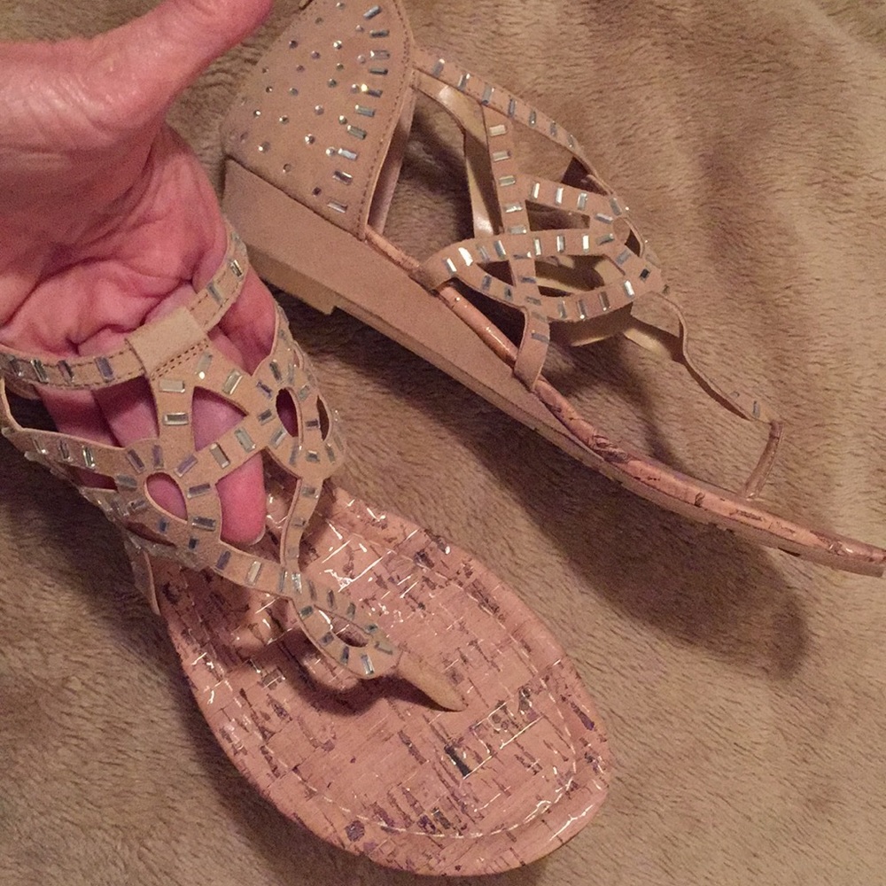 $10SALE🥰Dolce by mojo moly Sandals
